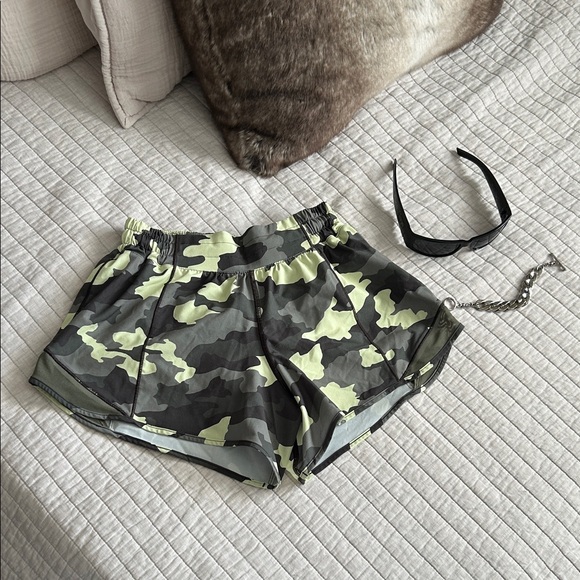 lululemon athletica Pants - Lululemon hotty hot neon army green, gray camo, running lined shorts women’s 4